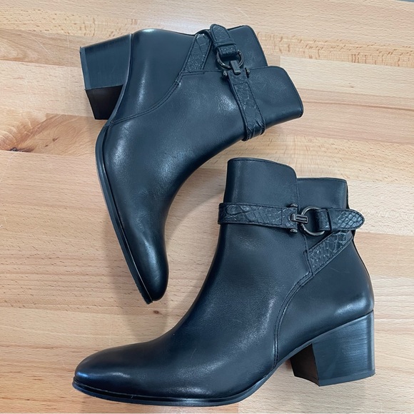 COACH Paulina Black Leather Ankle Boots Embossed Snake Belt Booties 7.5 - Picture 3 of 9